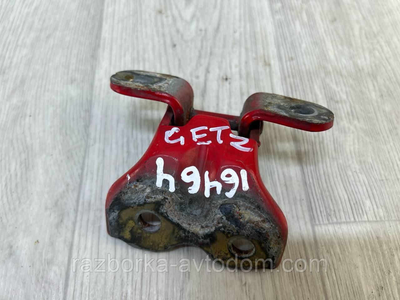 Петля дверей передньої лівої (нижня) Hyundai Getz (2002-2010) OE:793151C000