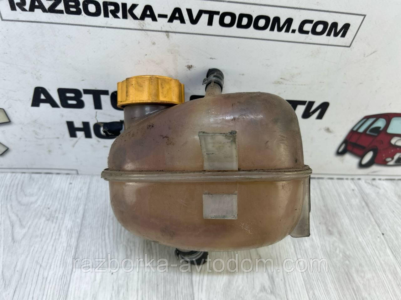 Бачок розширювальний Opel Corsa C (00-06), Combo C, OE:09128766, 9128766