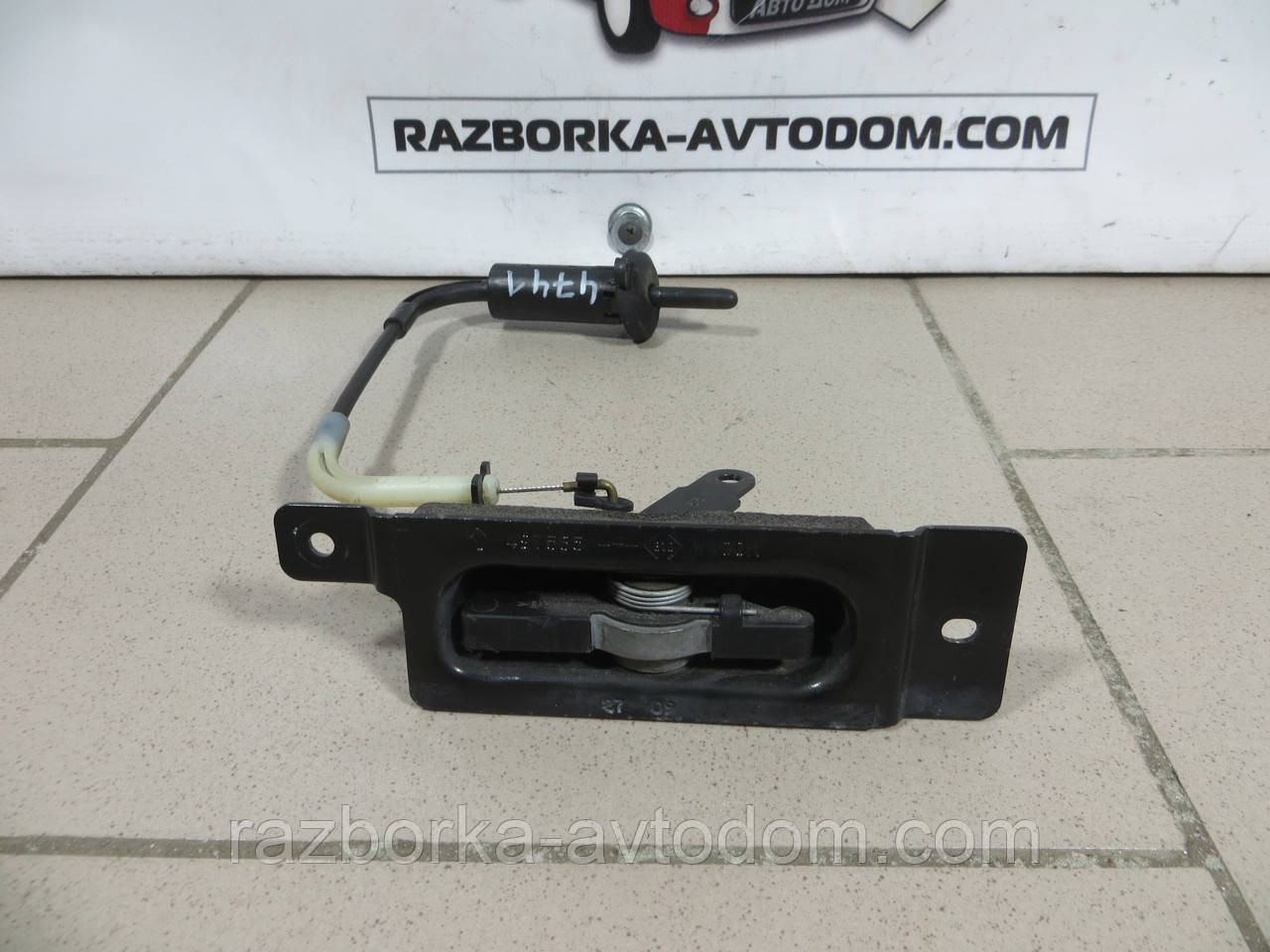 Фіксатор замка двері бічних зсувних лівих (ригель) Renault Kangoo (2008-2018) OE: 8200497565