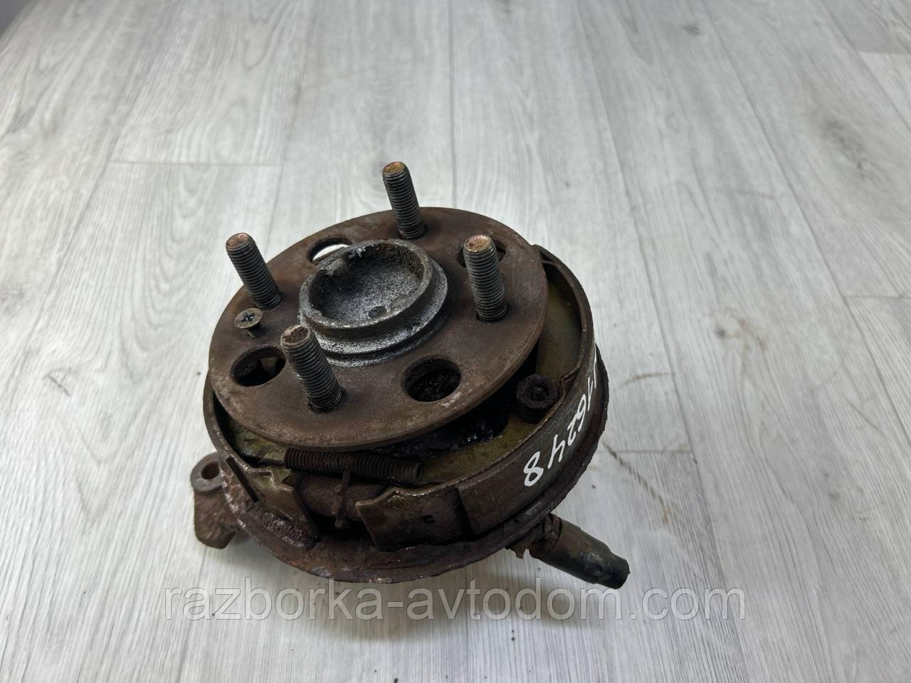 Ступиця задня права (з цапфою) Hyundai Getz (2002-2010) OE:9192510000