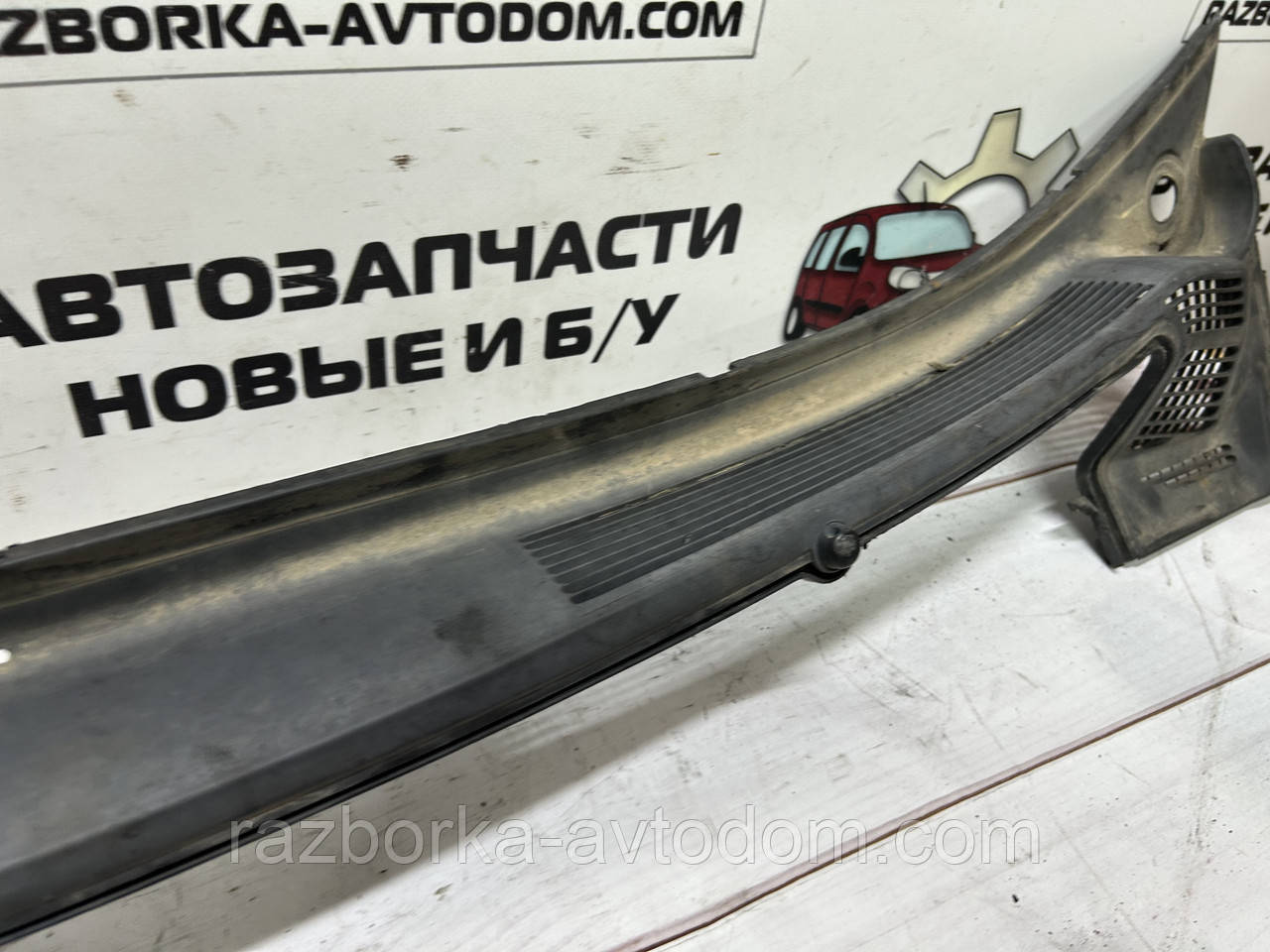 Пластик під лобове скло Opel Zafira A (1999-2005) OE:90587352