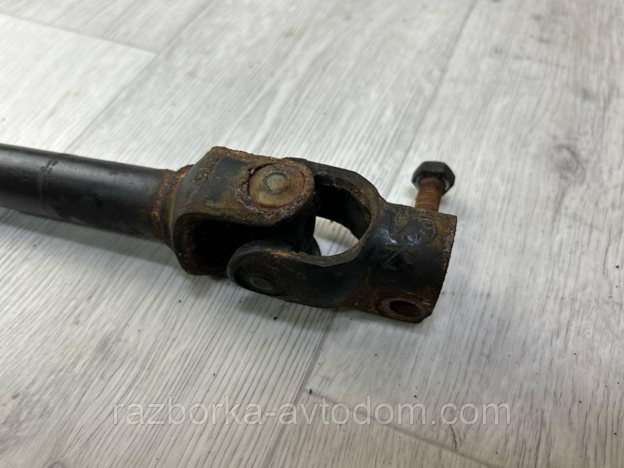 Кермова колонка (карданчик) нижня частина Opel Vectra C (03-), SIGNUM (03-) OE:24415478
