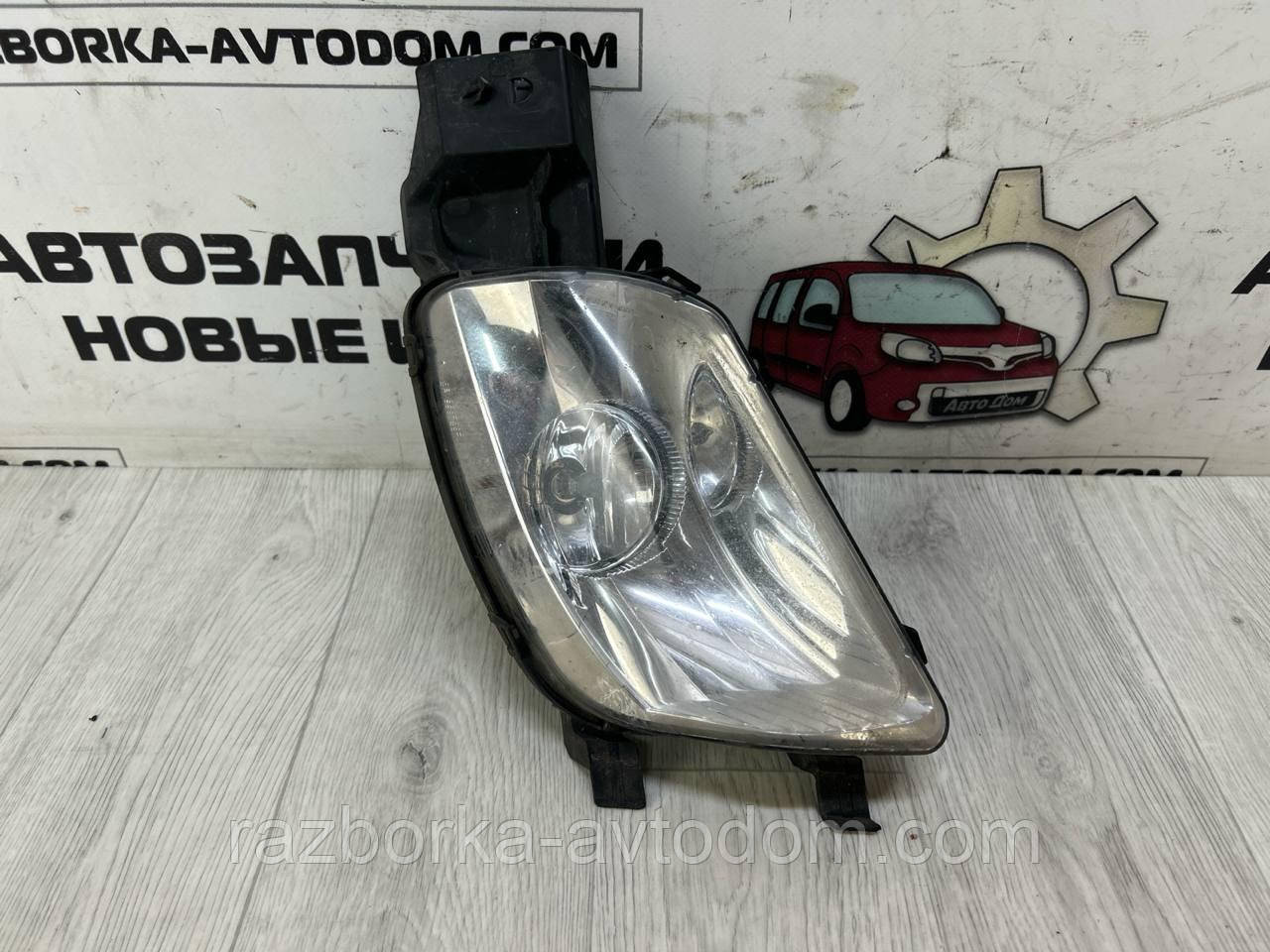 Фара протитуманна передня права Peugeot 308 (11-13) OE:90005276, 9674041580