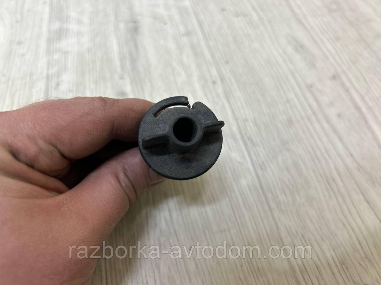 Кріплення радіатора Ford Mondeo MK4, Galaxy MK3, S-Max OE:6g91ba194eb