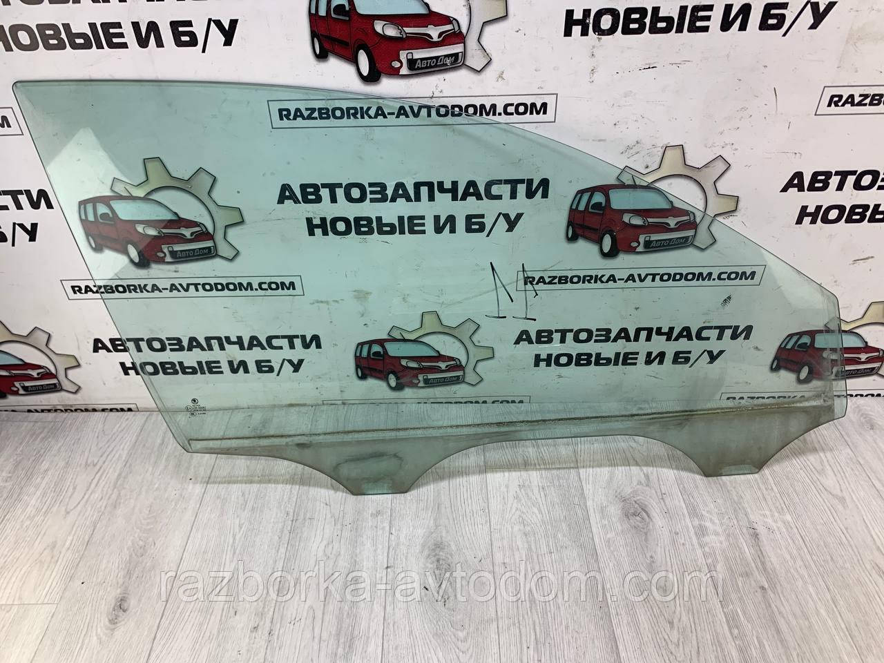 Скло дверей передньої правої Skoda Superb (02-08) OE: 3U0845202