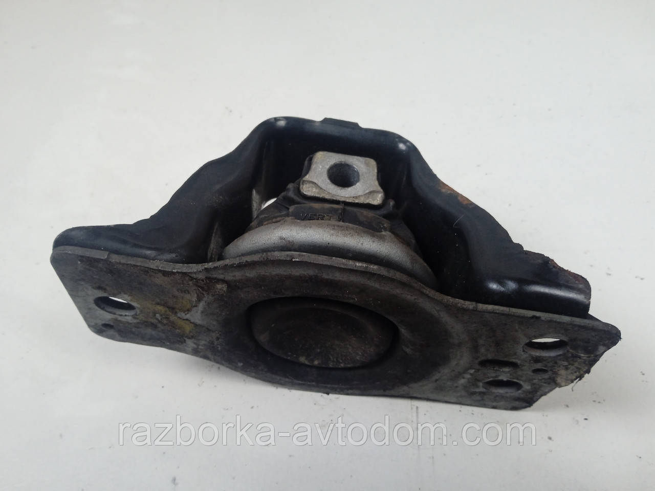 Подушка двигуна права (опора) Renault Megane 2, Scenic 2 (2003-2009) OE:8200549046