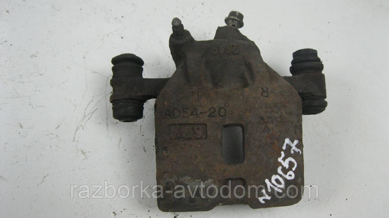 Суппорт передній правий Mazda 626 GC (1983-1987) OE:GG2933980