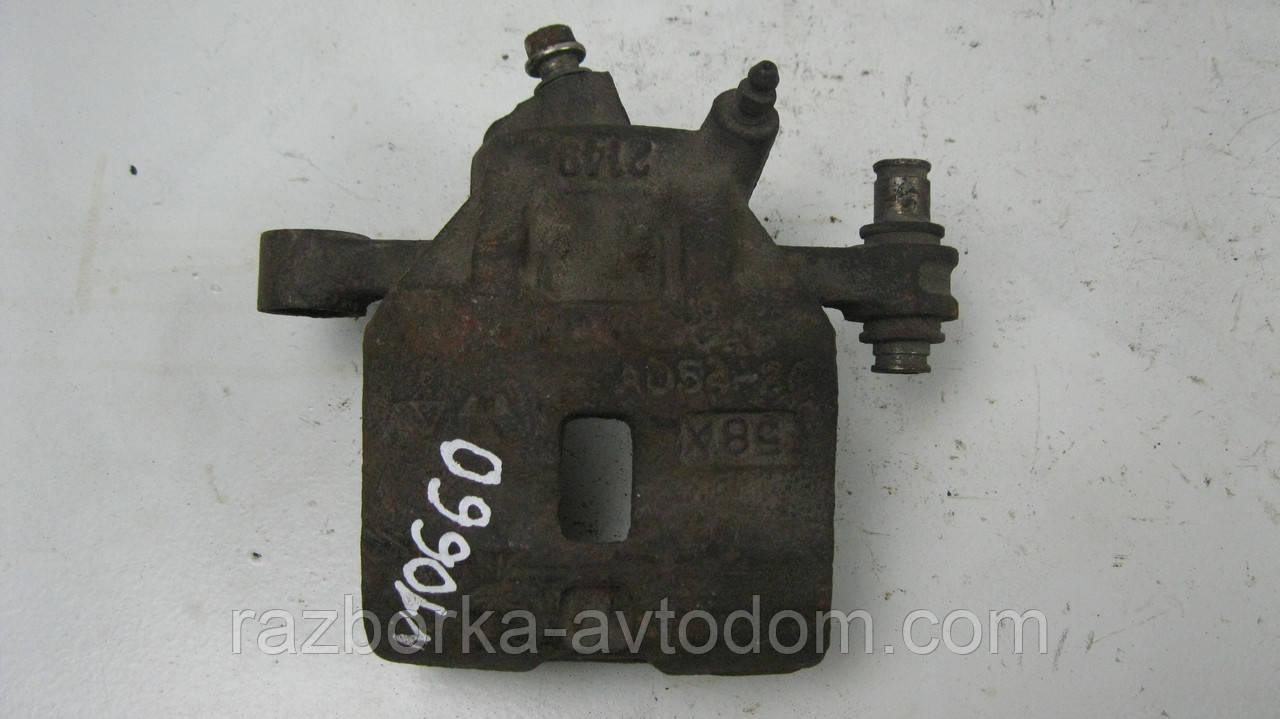 Суппорт передній лівий Mazda 626 GC (1983-1987) OE:G09133980