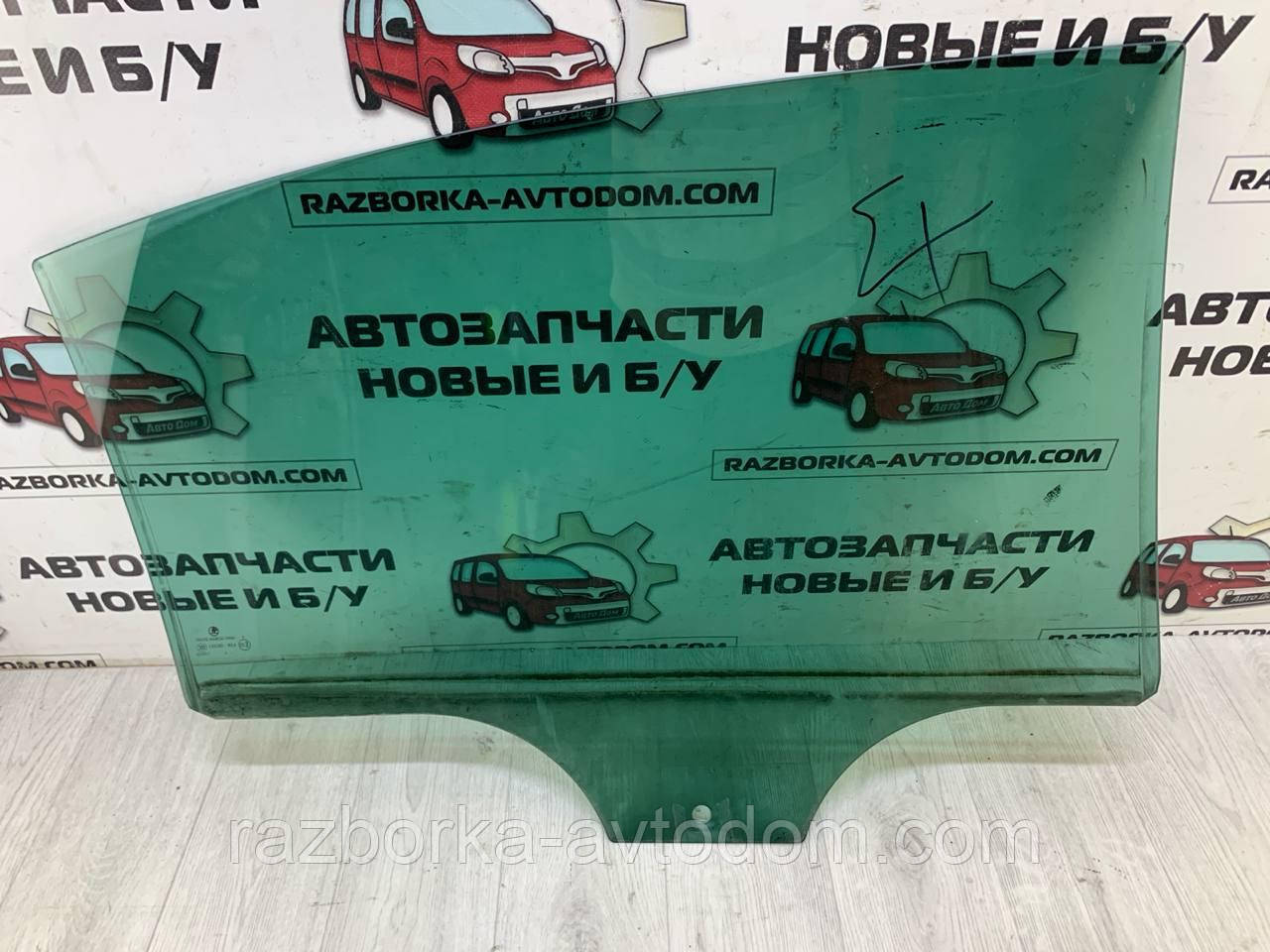 Скло дверей задньої лівої Skoda Superb (02-08) OE: 3U5845205A