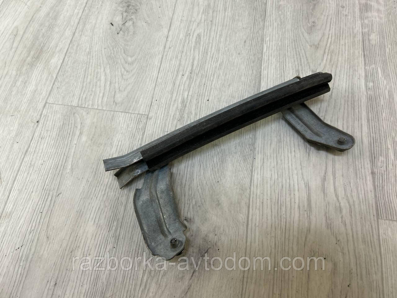 Напрямні скла дверей передньої лівої PEUGEOT 407 (04-11) OE:9300N2