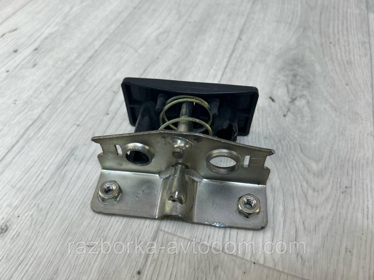 Петля (скоба) кришки багажника седан Peugeot 407 (04-11) OE:9629728280 ДЕФЕКТ фото 2