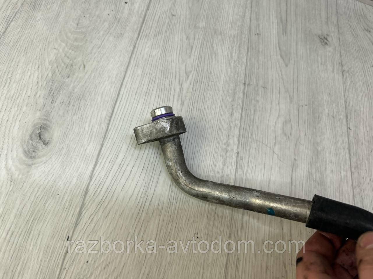 Трубка кондиціонера 1,9TD, 2.0TD Skoda Superb 1, VW Passat B5 OE:3b1260740a