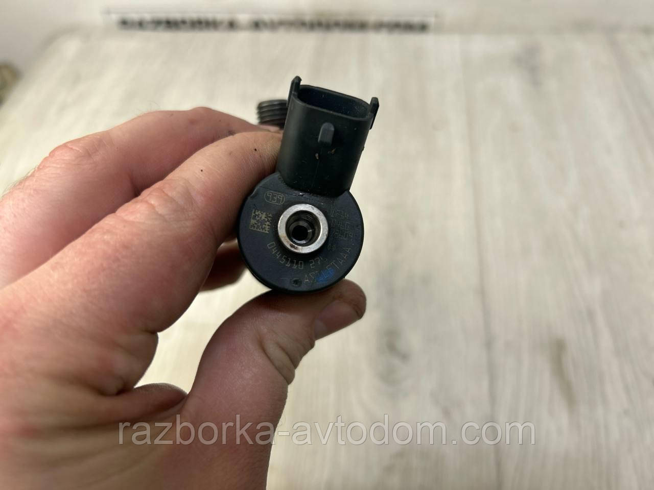 Форсунка дизельна BOSCH 1,9CDTI Opel Zafira B (05-), Astra H, Vectra C, Fiat Doblo OE:0445110276