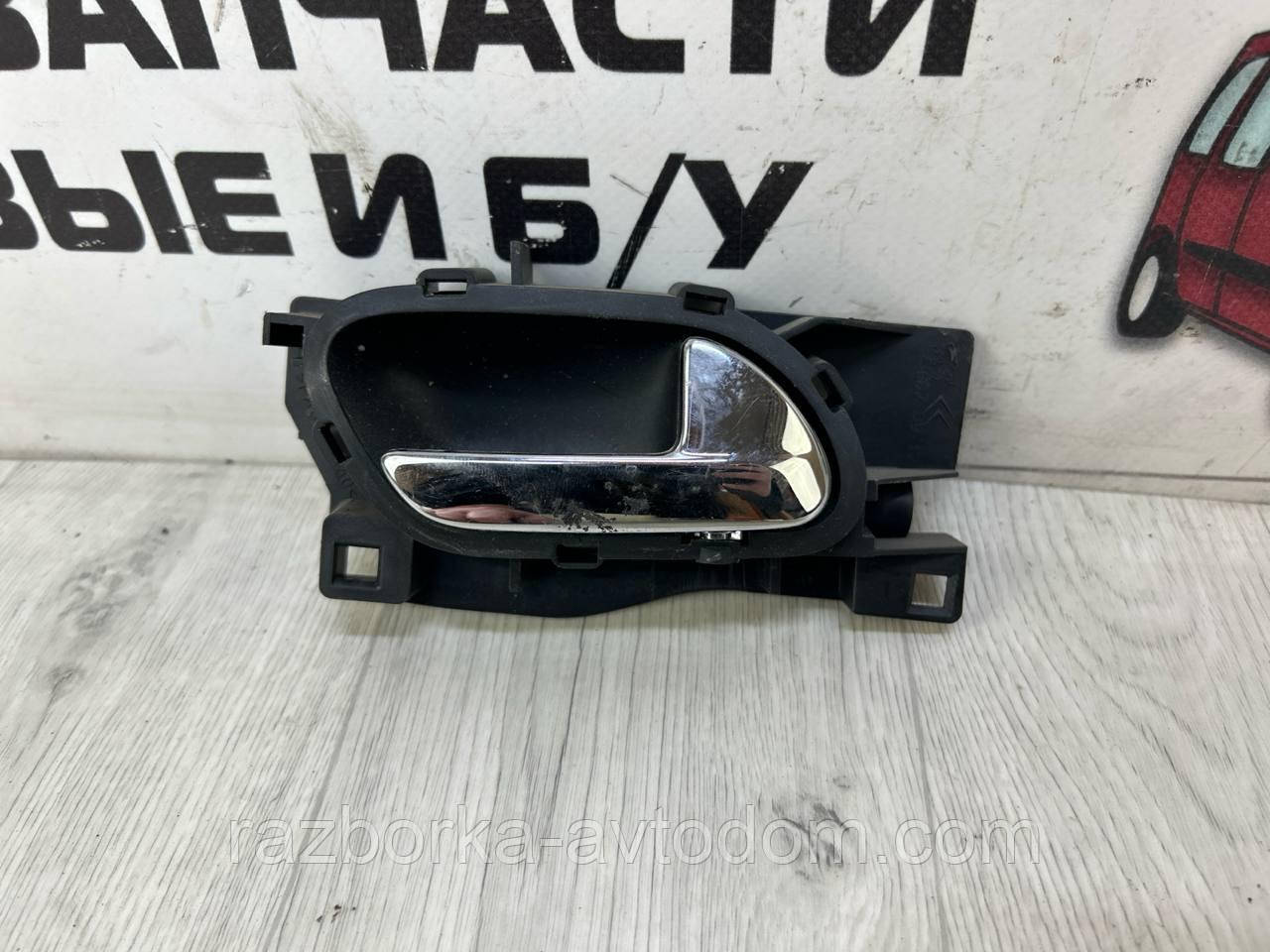 Ручка внутрішніх дверей задня права PEUGEOT 407 (04-11) OE:914493