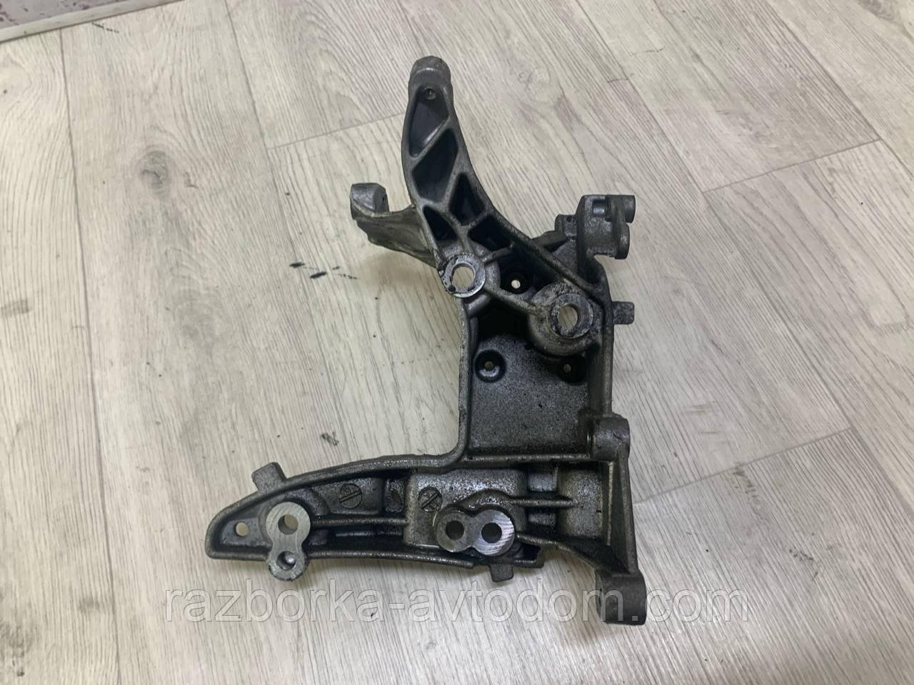 Кронштейн/кріплення генератора 1.6 HDi Citroen Berlingo B9 / Peugeot Partner B9, 308 (08-18) OE