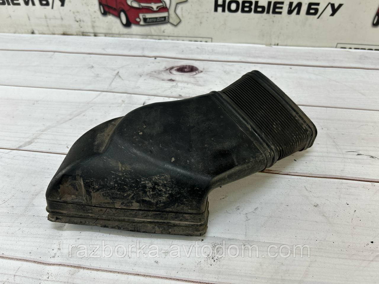 Повітродувка, повітрозабірник повітряного фільтра VW Passat B5 (96-00) OE:3b0129617d фото 2