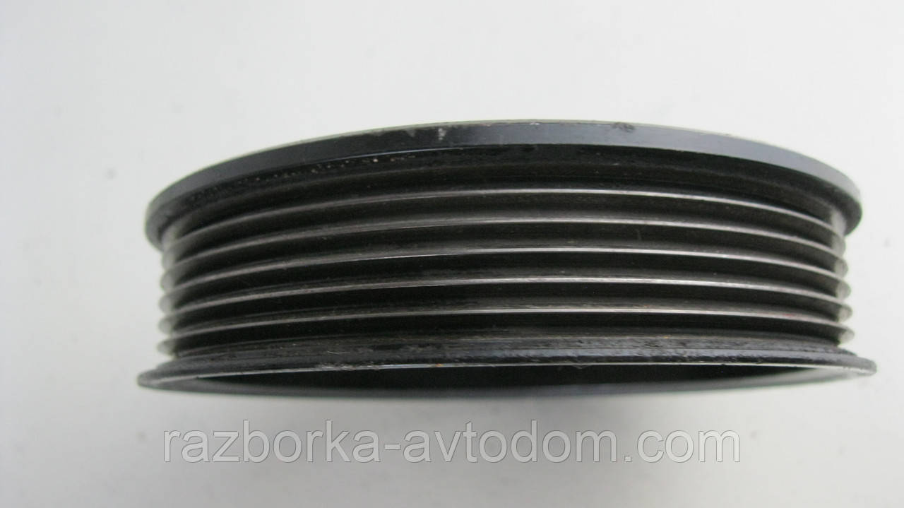 Шків помпи системи охолодження Skoda Fabia (07-14), OCTAVIA, RAPID, ROOMSTER, SUPERB, VW TIGUAN OE: 03D121028B