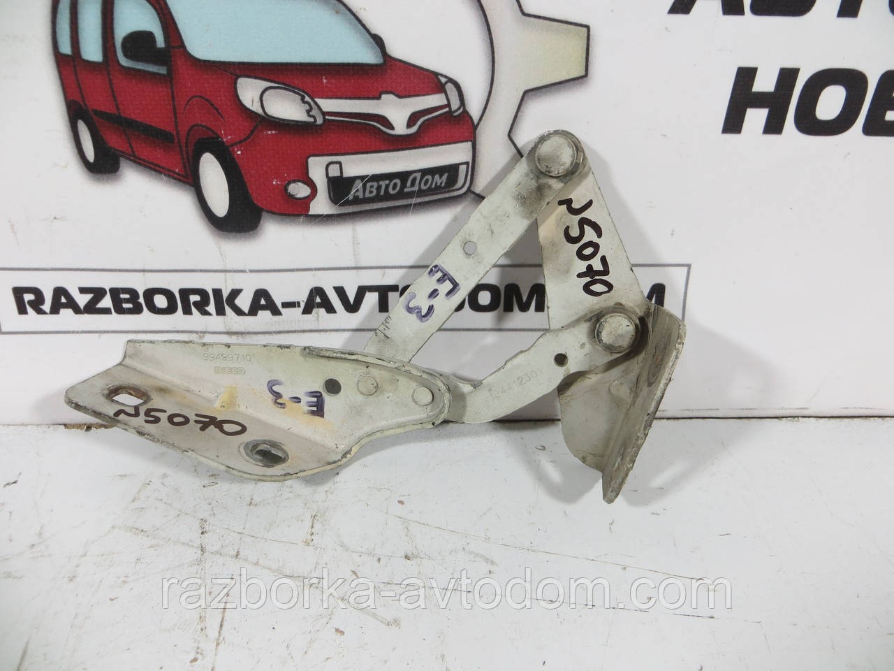 Петля капота ліва Iveco Daily E3 E4 (00-14) OEM 56087046