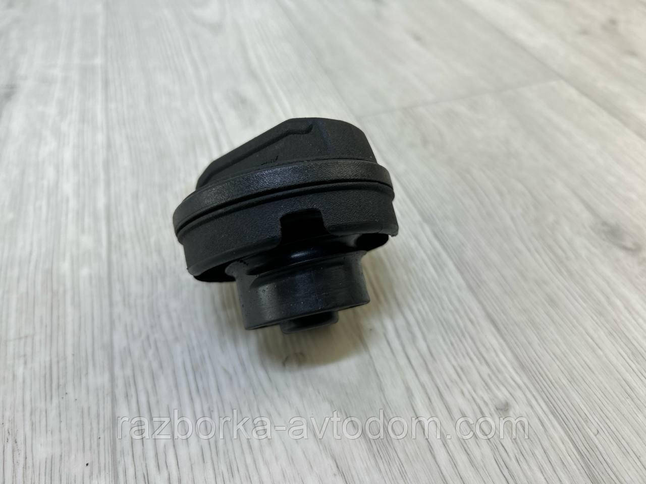 Кришка паливного бака Skoda Superb 1, VW Caddy 3, Golf plus, Touran OE:1j0201553ac фото 2