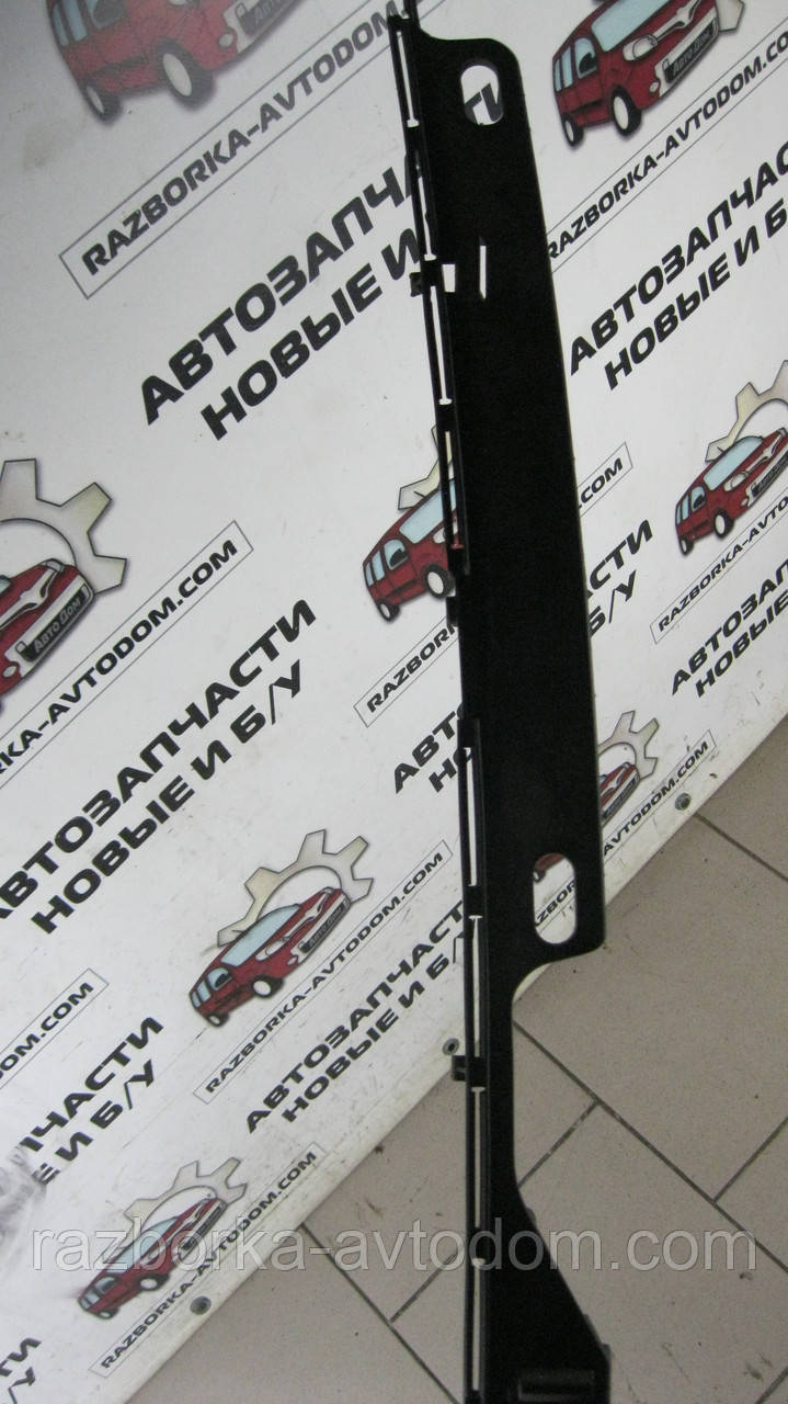 Планка двірників лобового (комплект) Renault Trafic, Opel Vivaro, Nissan Primastar (2000-2014) OE:8200048129