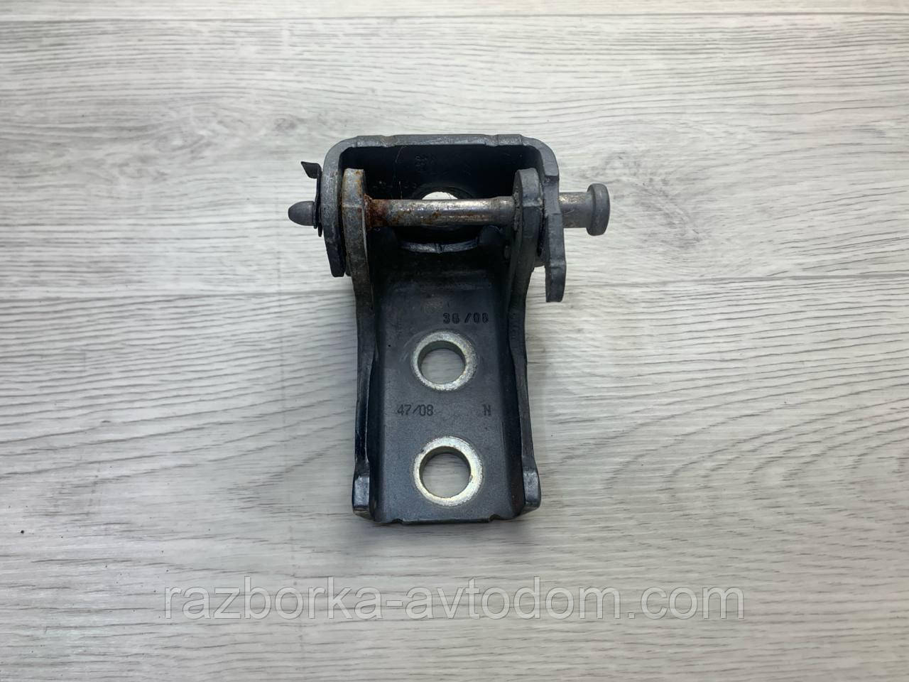 Петля передніх лівих дверей верхня Peugeot 407 (04-11) OE: 9035T1 фото 2