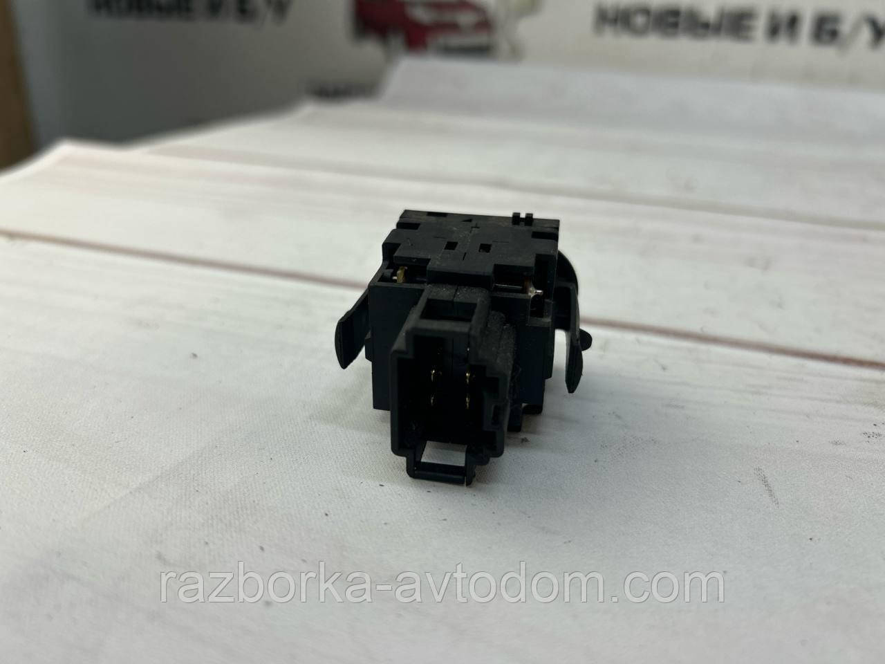 Блок керування коректора фар (регулятор) VW Passat B5 (96-05) OE:3b0941333c
