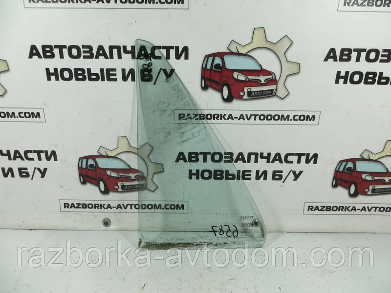 Скло заднього правого дверцята (форточка) Fiat CROMA (1986-1996) ОЕ: 8 241 9937