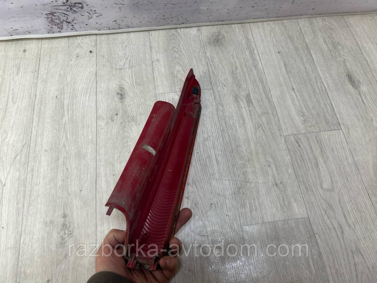 Ліхтар, Катафот задній лівий (верхній) Citroen C4 (04-10) OE:9655863880 ДЕФЕКТ: тріщина!