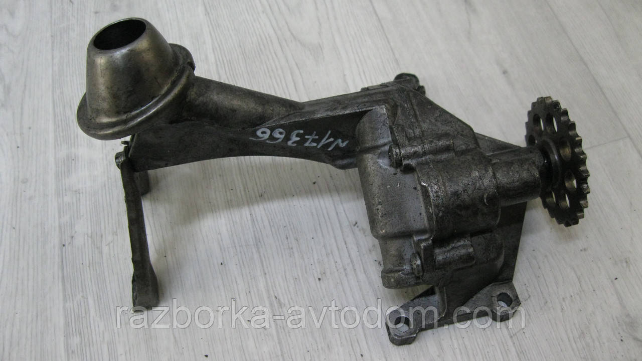 Оливний насос Mercedes Sprinter (1995-2000) OE: 6061810801 фото 2