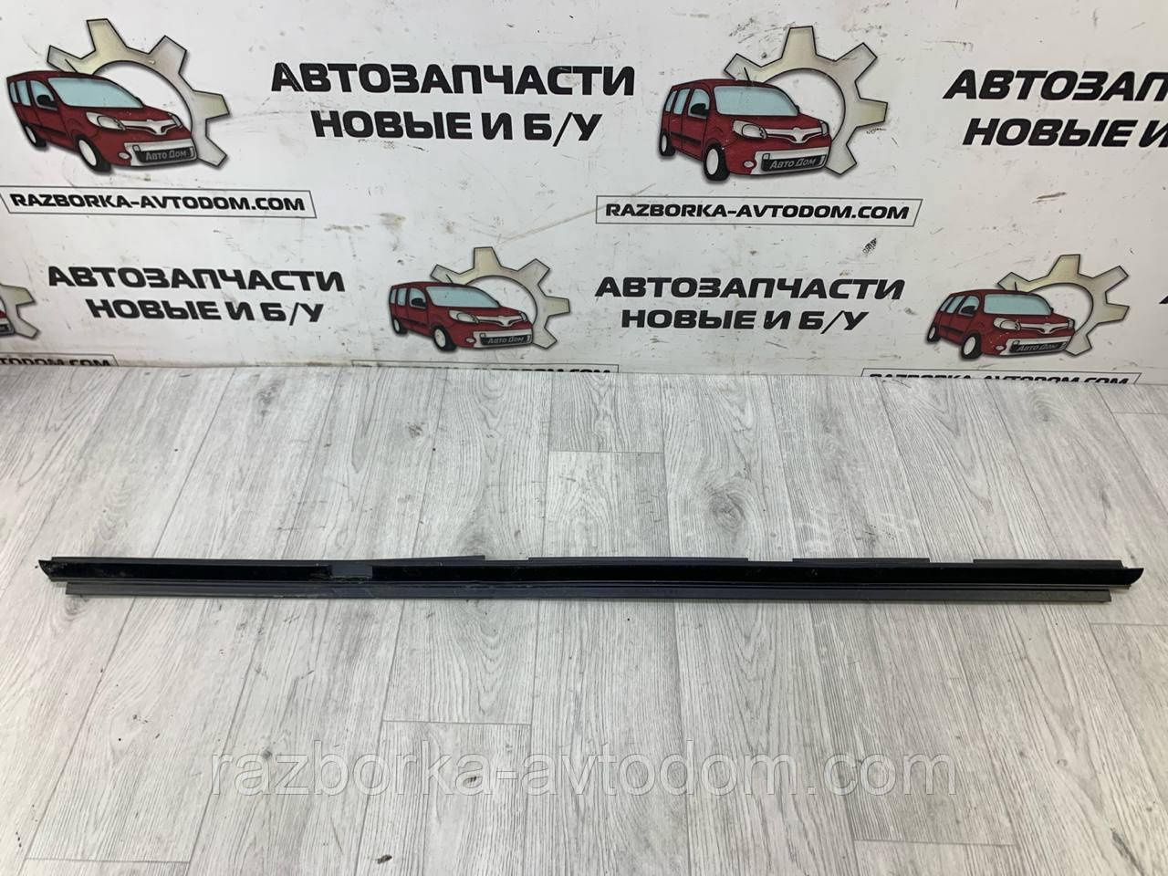 Молдинг/знімач скла дверцят задній (внутрішній) Skoda Superb (02-08) OE:3U5839472A B41