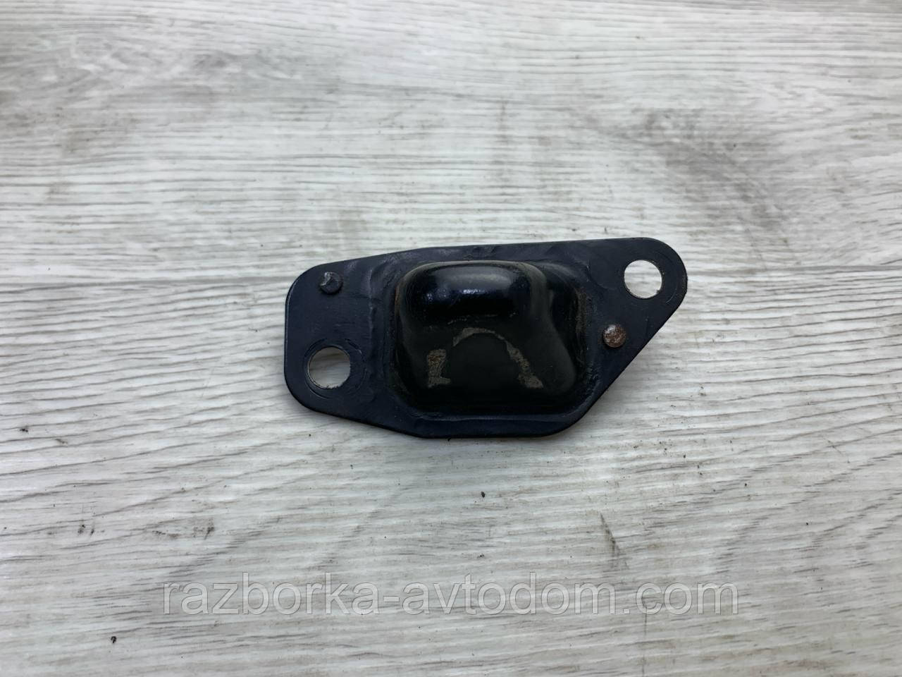 Напрямний палець зсувних дверей (гніздо) Renault Kangoo (1997-2007) OE: 7700303507