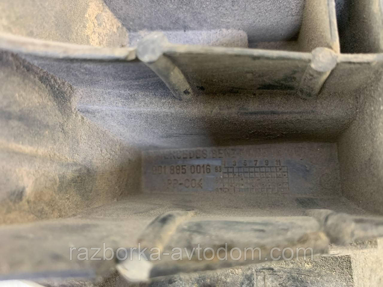 Напрямна заднього бампера ліва Mercedes Sprinter (1995-2000) OE: A9018850016 фото 2