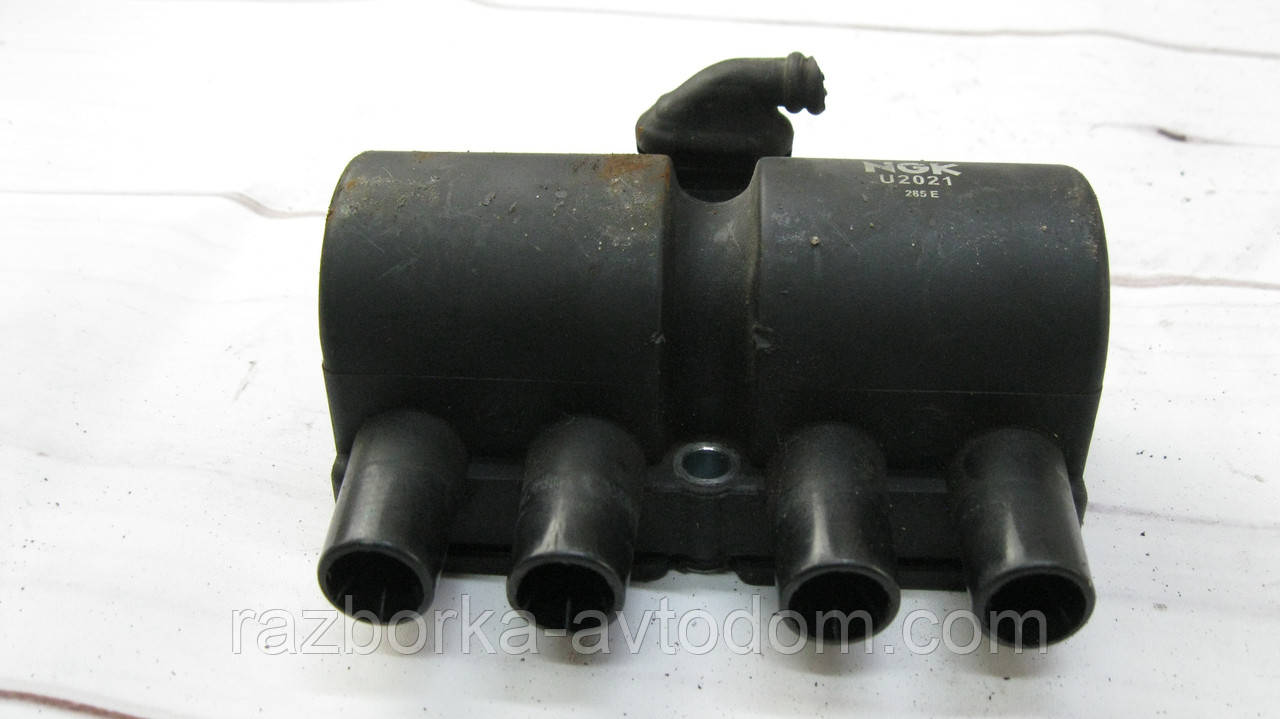 Котушка запалювання Opel Astra G (1998-2004), Corsa C (2000-2012) 1.6i OE:10457870, 19005241