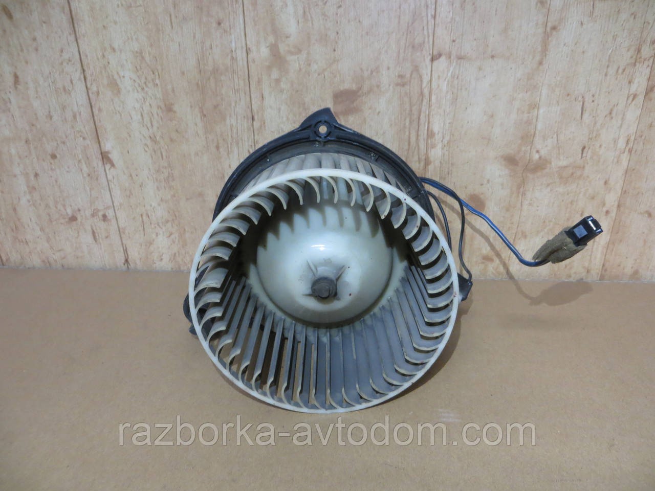 Моторчик пічки Mazda 626 GC (83-87) OEM GA97-76-424