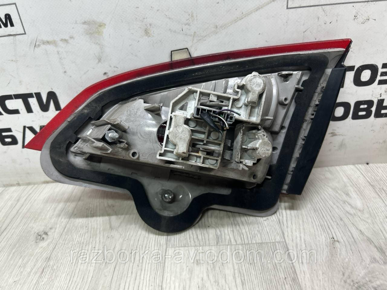Ліхтар (стоп) задній лівий універсал внутрішній Ford Mondeo MK4 (07-10) OE:1486772 фото 2