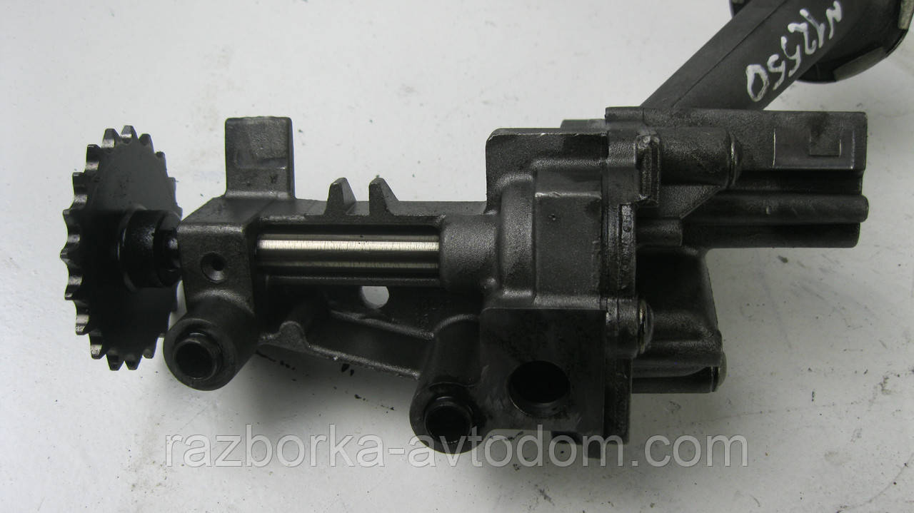 Оливний насос Renault Trafic, Opel Vivaro, Nissan Primastar (2000-2014) 1,9CDI OE:8200783526