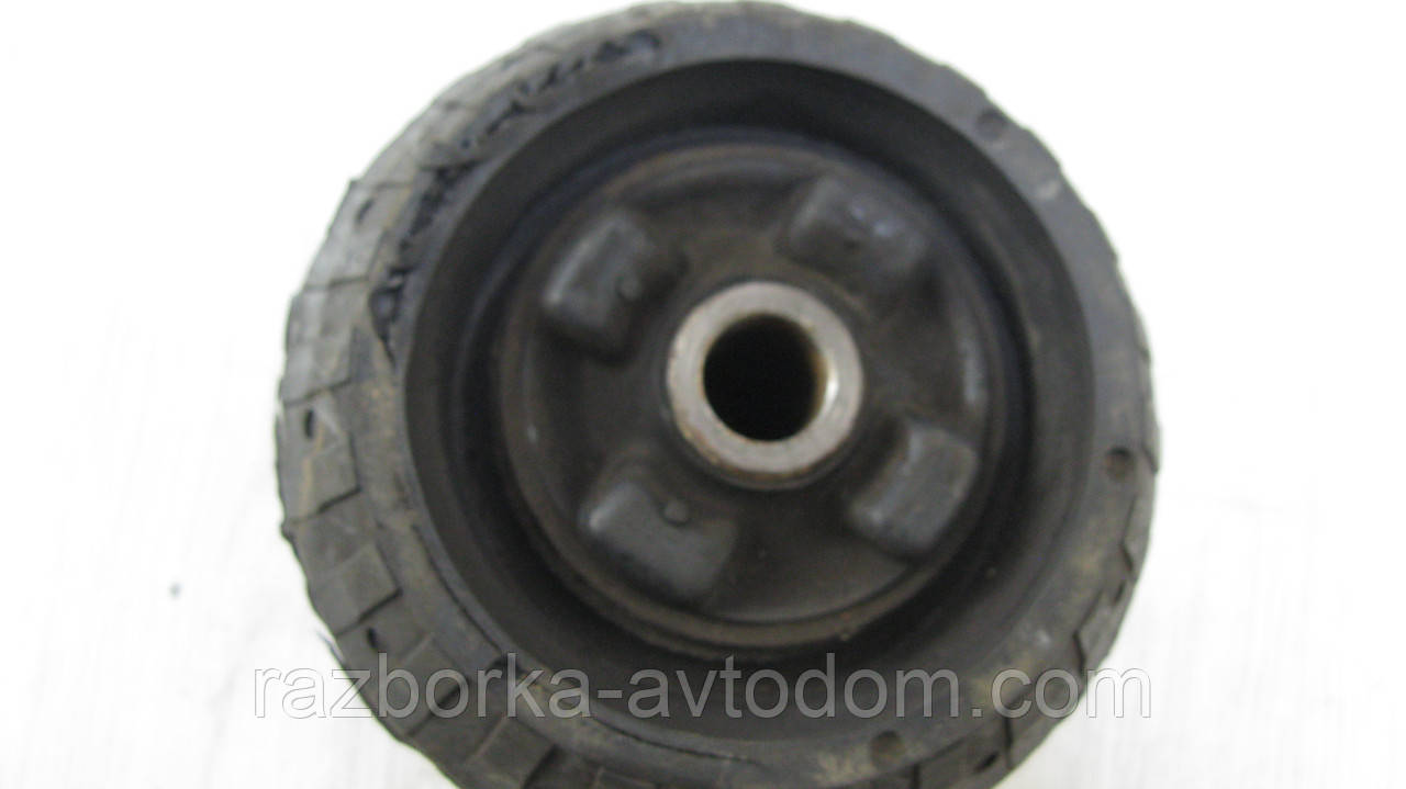 Подушка/пора амортизатора переднього Mercedes Vito W638 (1996-2003) OE: A6383230420