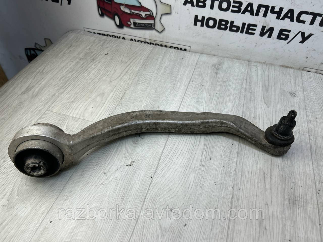Важіль передній правий нижній Audi A6 C6 (04-11) OE:4F0407694C