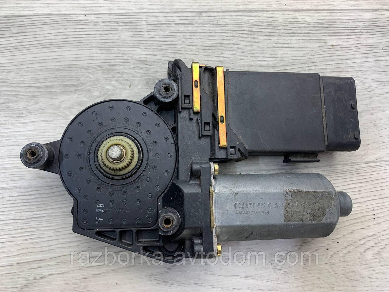 Моторчик склопідіймача задньої правої двері Skoda Superb (02-08) OE: 0130821696
