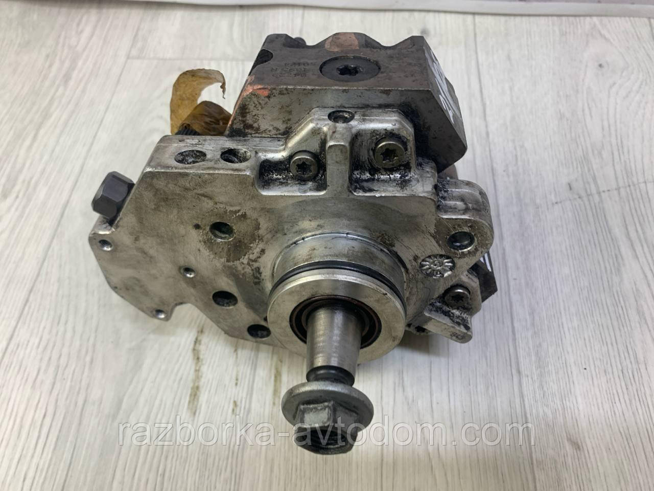 Паливний насос високого тиску ТНВД 2.5DCI Renault Trafic 2, Opel Vivaro, Nissan Primastar, Master 2 OE: OE: 8200041766 ДЕФЕКТ