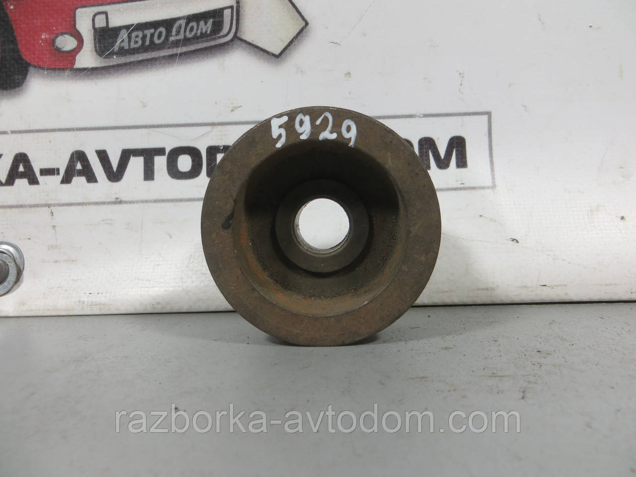Шестірня водяного насоса/помпи Opel Kadett, Vectra A, Astra f, Calibra  ОЕ: 90128241
