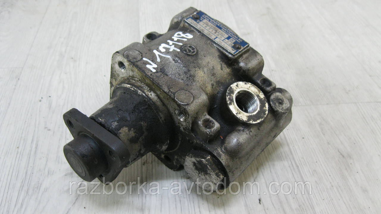 Насос гідропідсилювача керма ГУР Audi 80 B3 (1978-1987) OE: 049145155.