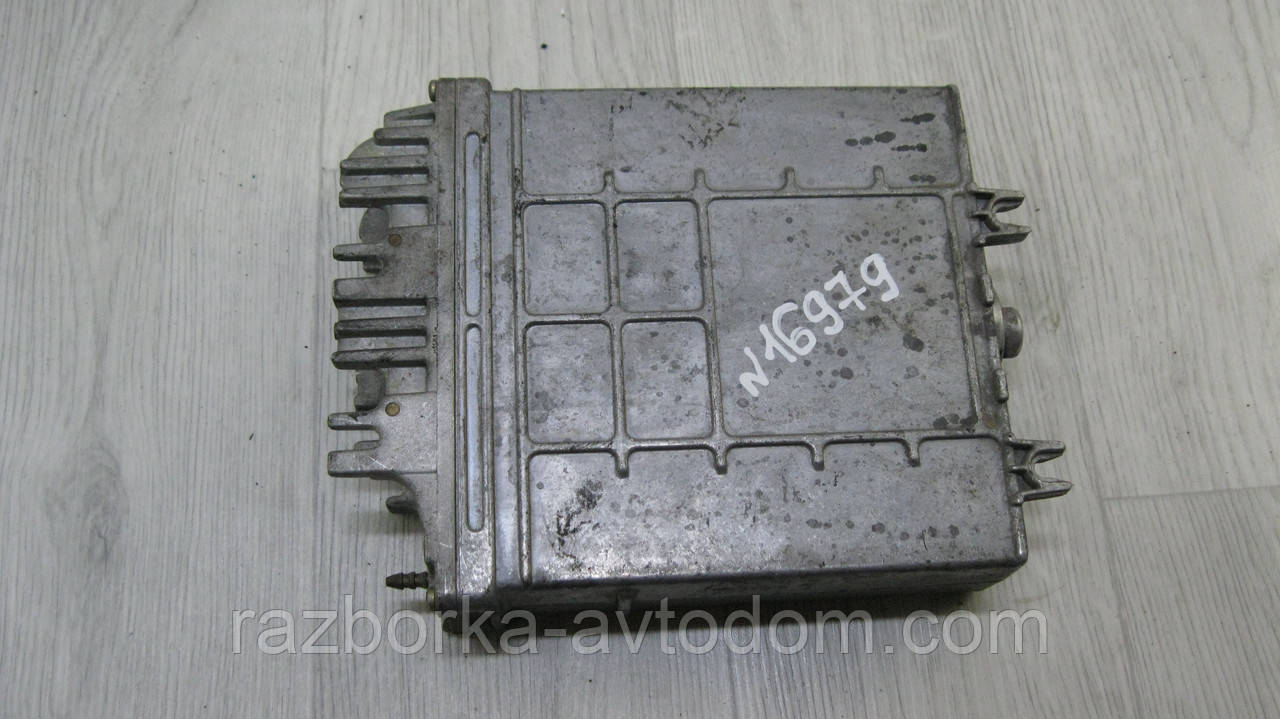 Електронний блок керування двигуном (ЕБУ) мізки VW T4 (1990-2003) 2.5TDI OE: 0281001639, 0281001640