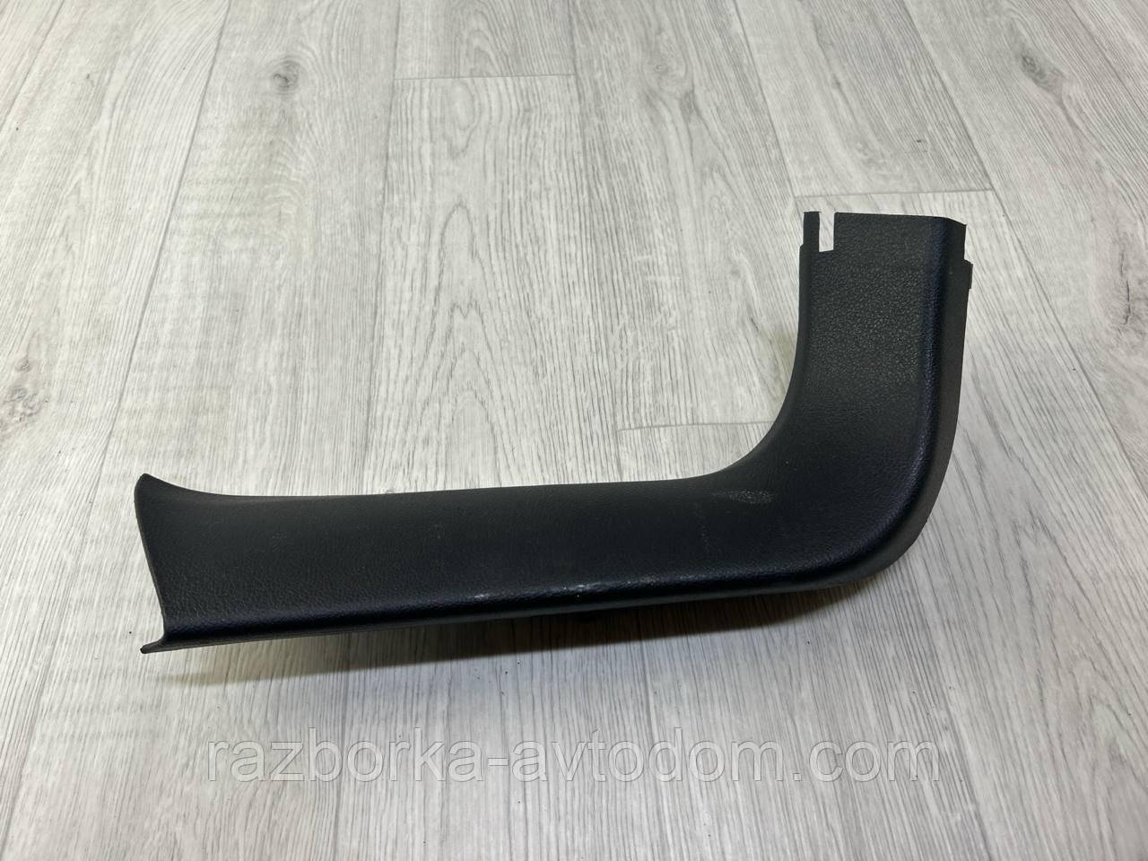Накладка/пластик кришки багажника лівий (універсал) Ford Mondeo (07-14) MK4 OE: 7s71n42907acw