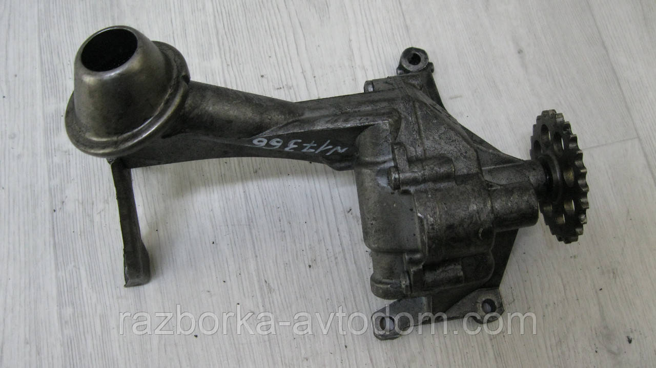 Оливний насос Mercedes Sprinter (1995-2000) OE: 6061810801