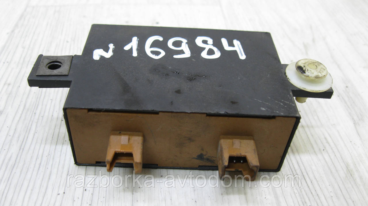 Блок керування іммобілайзером VW T4, Golf 3, Passat B3, Polo OE: 1H0953257BB