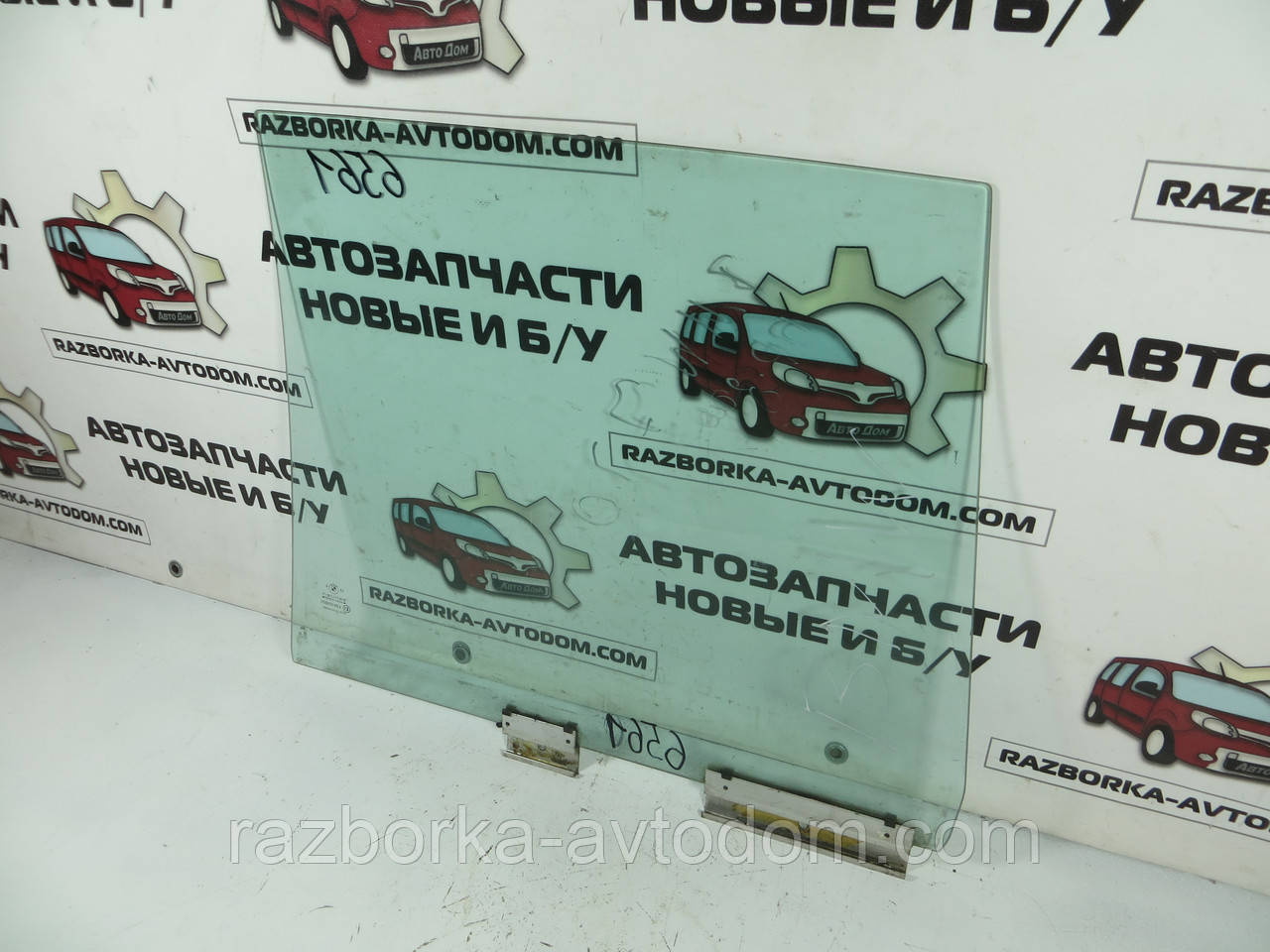 Скло заднього правого дверей BMW 7 E32 (1986-1993), ОЕ: 51 34 1 928 362