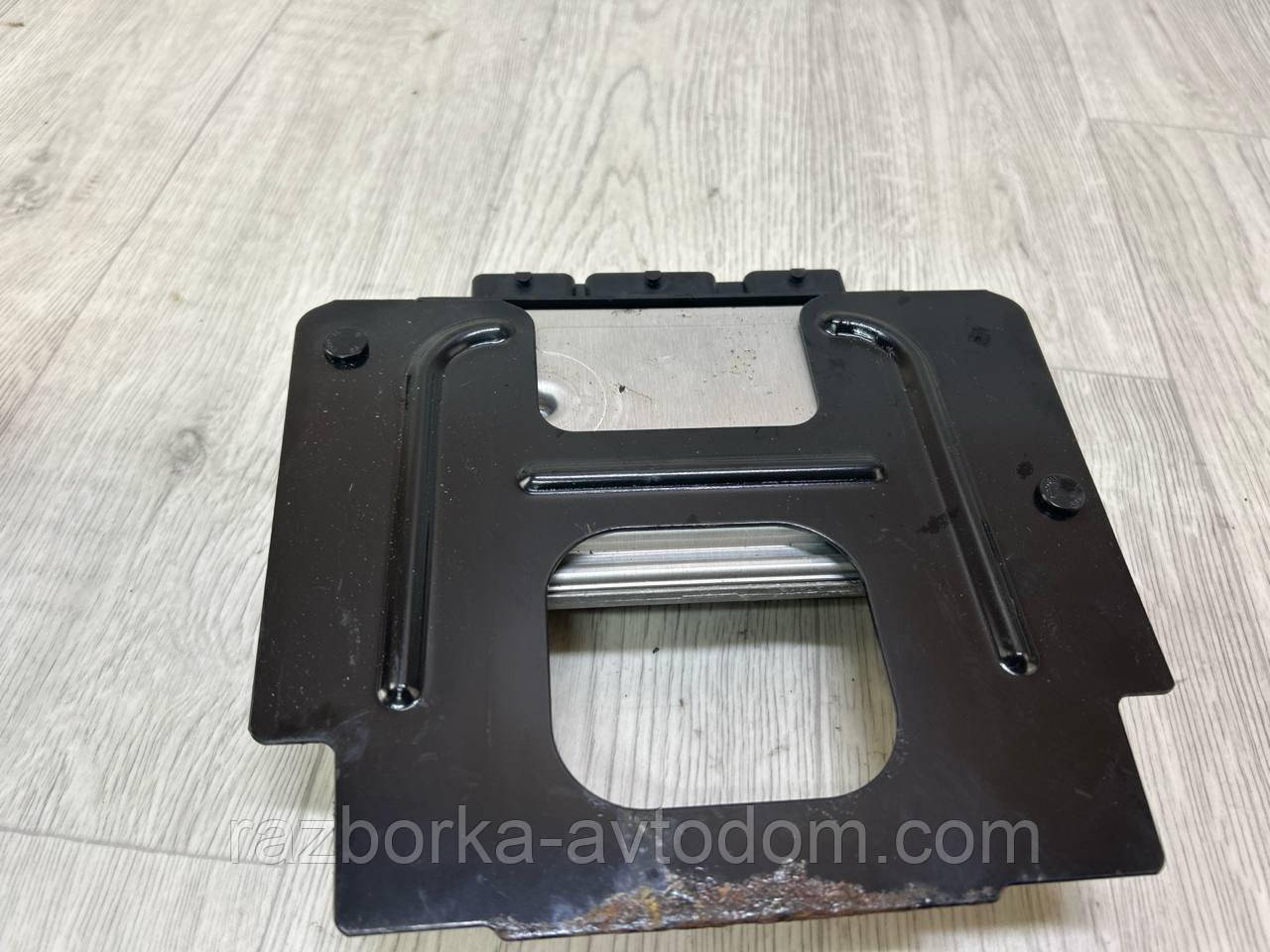 Блок керування двигуном ЕБУ 1.6i 16 V PEUGEOT 307 (01-08), Citroen C4 OE: 0261208899, 9662307380