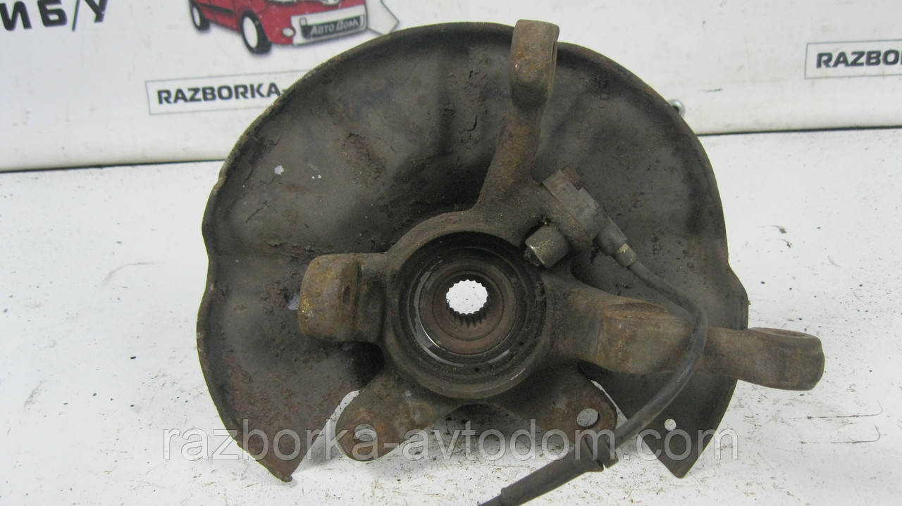 Поворотний кулак/ступиця передній лівий Volvo 440 (1988-1993) OE:3436699