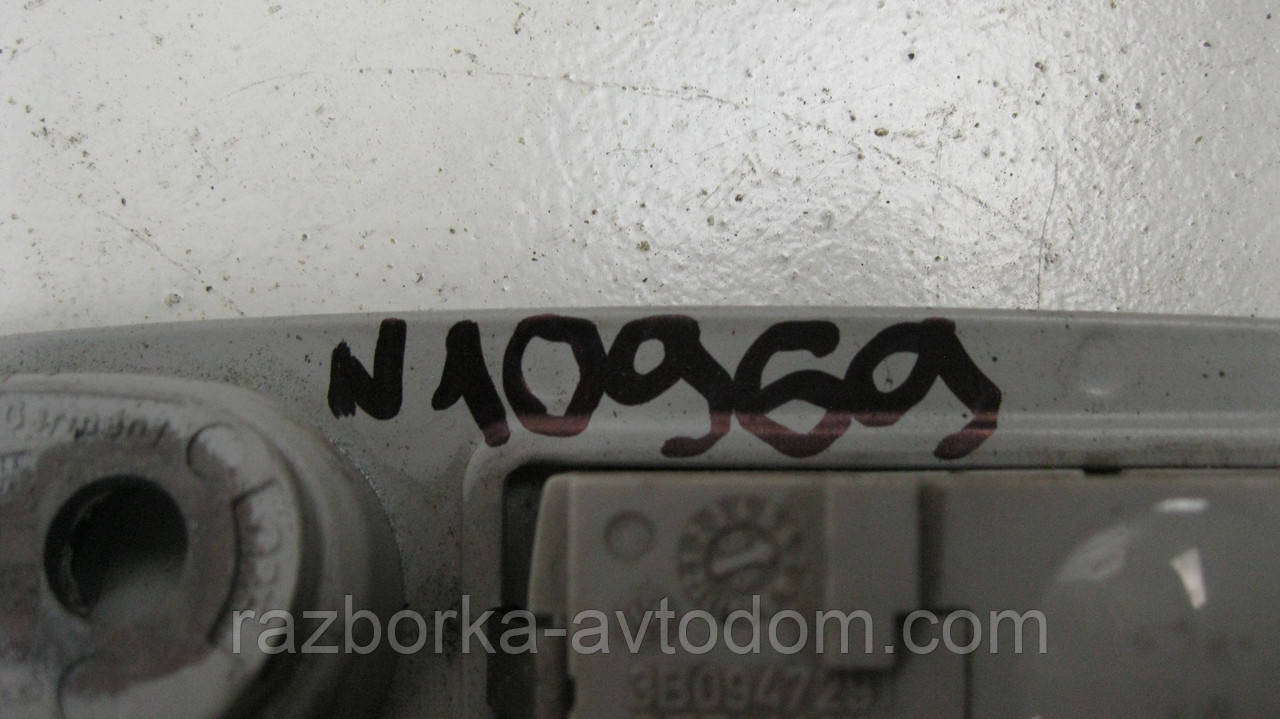 Плафон/ліхтар салону VW Passat B5 (1997-2000) OE:3B0947291 фото 2
